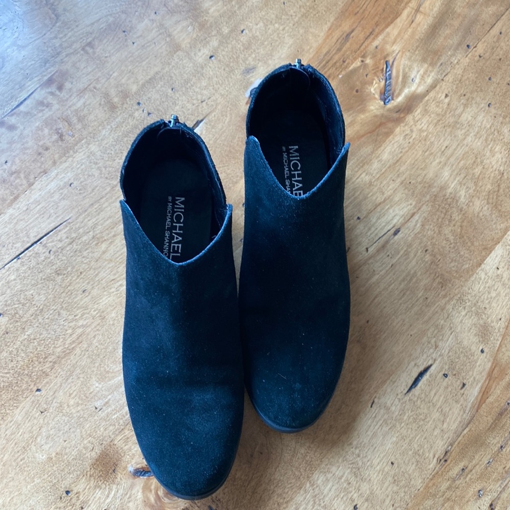 Micheal velvet booties